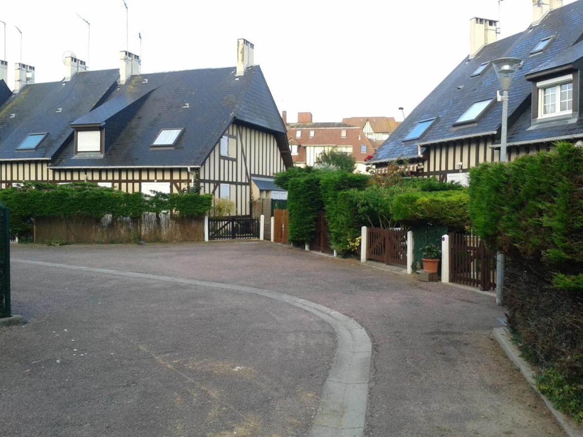 Cottage Duplex Villers Sur Mer 150 M De La Plage Eksteriør billede